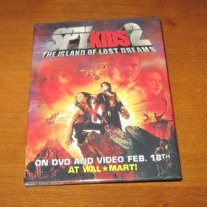 Spy Kids 2 Promo Badge Walmart Advertising Video & DVD Release Pinback